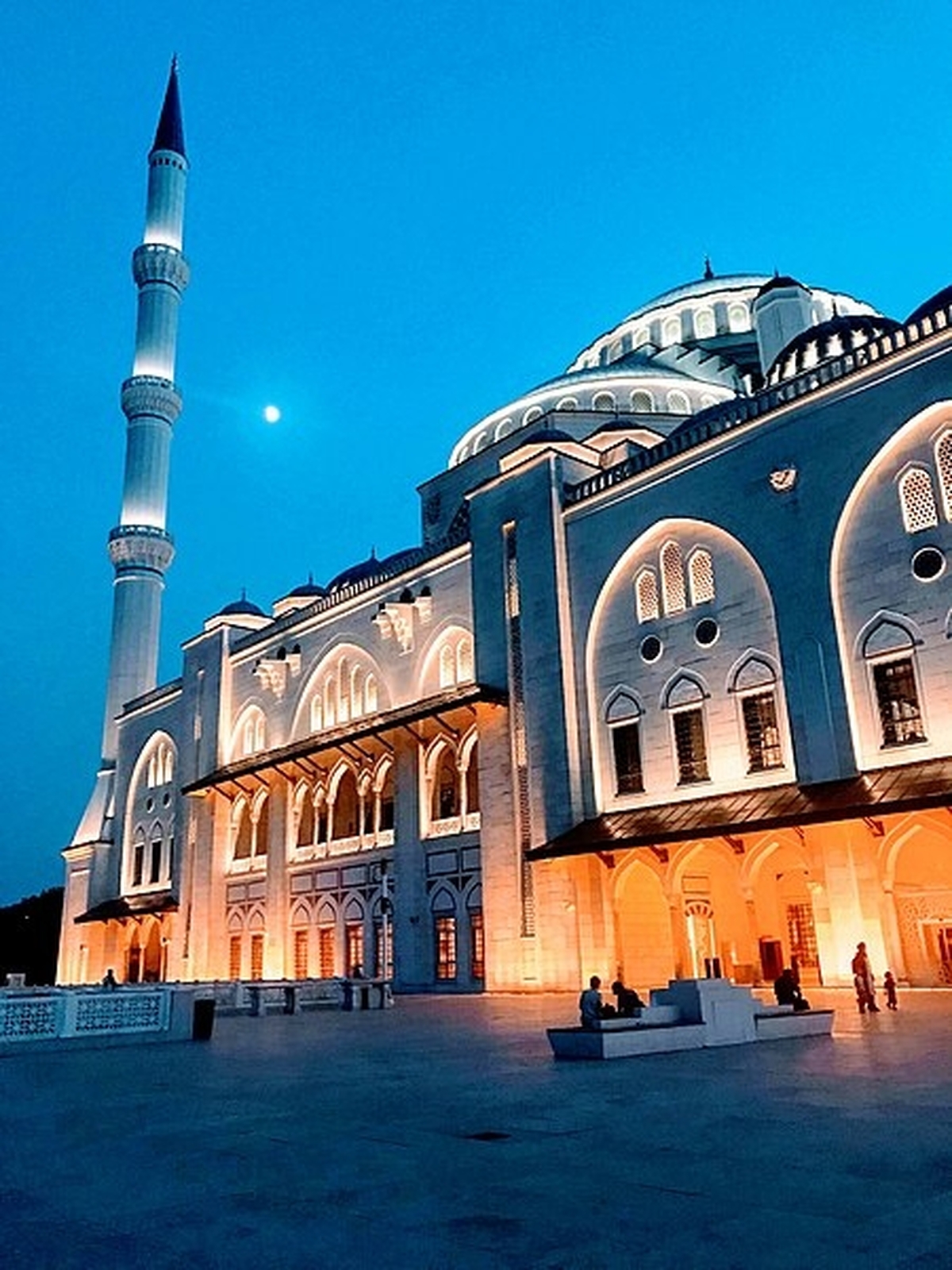 مسجد چملیجا: نگین باشکوه در قله استانبول