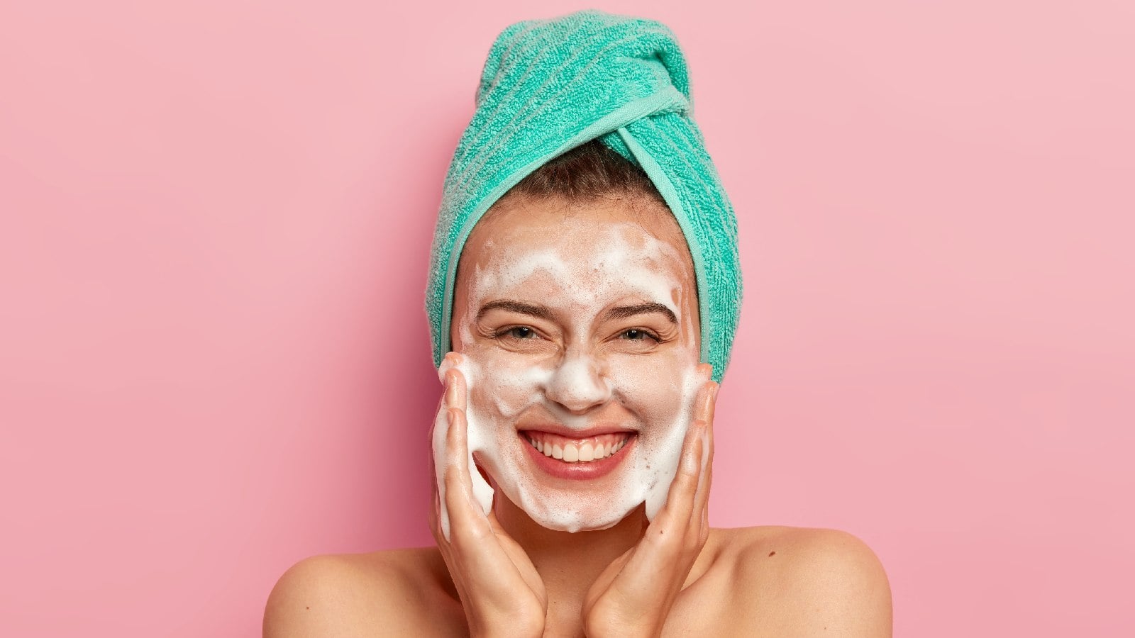 Face washing 101: Here's how to cleanse your face the right way | HealthShots