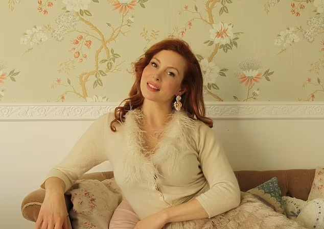 زنانی که از تفاوت سنی زیاد دیکاپریو و نامزد جدیدش دفاع میکنند! زنانی که از تفاوت سنی زیاد دیکاپریو و نامزد جدیدش دفاع میکنند!