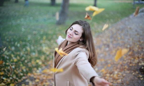 با این ۱۱ راهکار به دختری جذابتر تبدیل شو! با این ۱۱ راهکار به دختری جذابتر تبدیل شو!