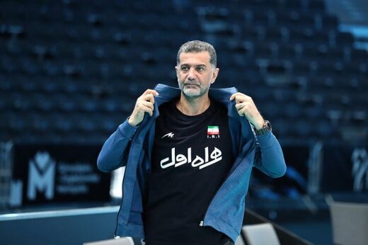 عکس| لباس پرسپولیس بر تن سرمربی تیم ملی ایران عکس| لباس پرسپولیس بر تن سرمربی تیم ملی ایران