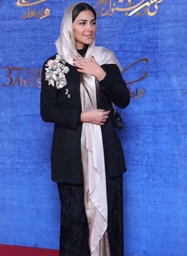 نگاهی به استایلهای خاص بازیگر خوشپوش برای ایده گرفتن نگاهی به استایلهای خاص بازیگر خوشپوش برای ایده گرفتن