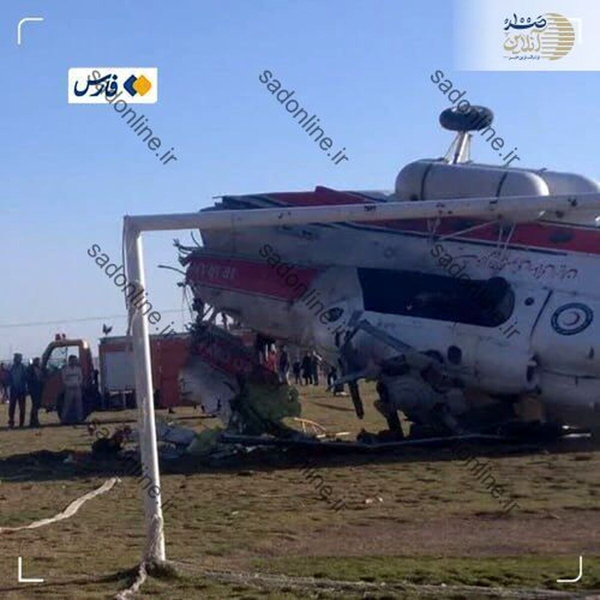 تصویری دلخراش از هلی‌کوپتر حامل وزیر ورزش که سقوط کرد