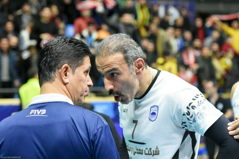 ملی‌پوش سابق والیبال ایران در نقطه جوش(عکس)