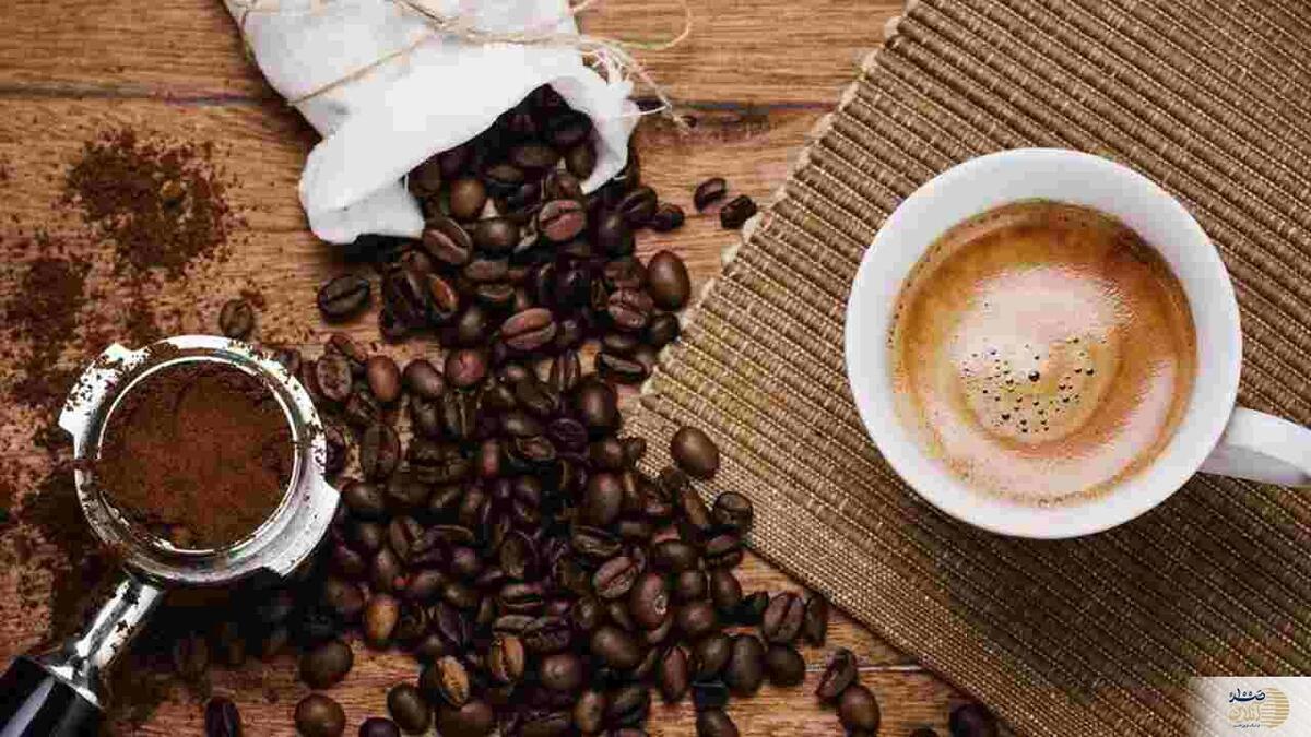 این نوشیدنی سرشار از آنتی اکسیدان ها، ویتامین های B۲ و B۳، منیزیم، پتاسیم و سدیم است