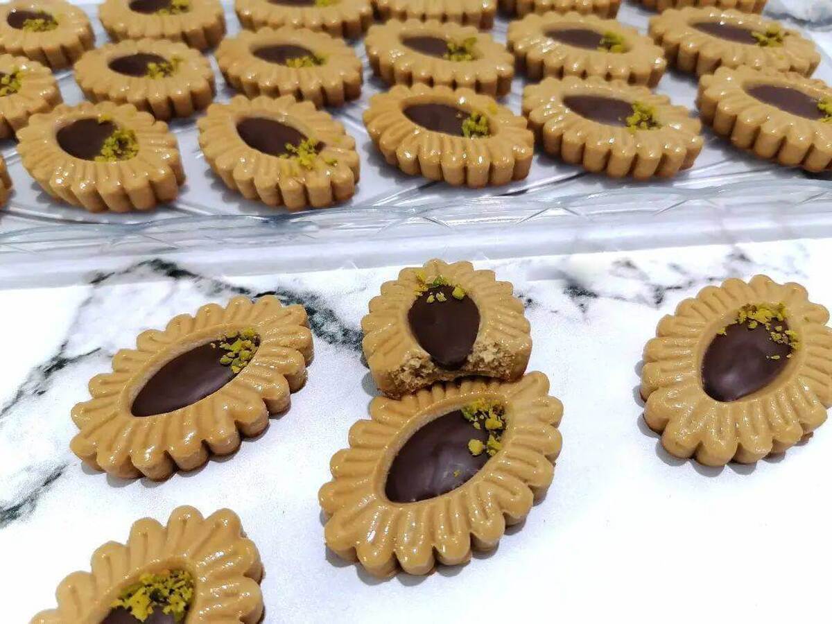 طرز تهیه شیرینی قهوه، یک شیرینی خوشمزه برای عید نوروز طرز تهیه شیرینی قهوه، یک شیرینی خوشمزه برای عید نوروز
