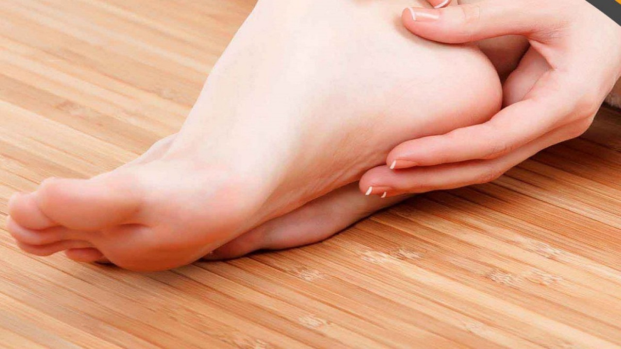 مد در پوشیدن کفش چه بلایی بر سرمان میآورد؟ مد در پوشیدن کفش چه بلایی بر سرمان میآورد؟
