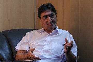 وحید قلیچ غلط میکند بیاید دورهمی پرسپولیسیها/فکر کردی عقاب آسیا هستی؟ کفتر چاهی هم نیستی! وحید قلیچ غلط میکند بیاید دورهمی پرسپولیسیها/فکر کردی عقاب آسیا هستی؟ کفتر چاهی هم نیستی!