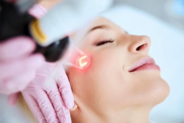 چگونه جای زخم کهنه را از بین ببریم؟