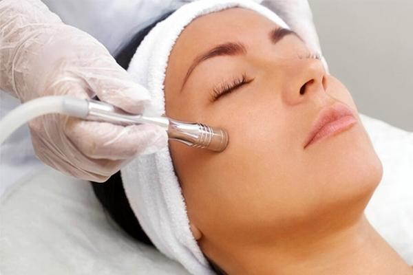 چگونه جای زخم کهنه را از بین ببریم؟