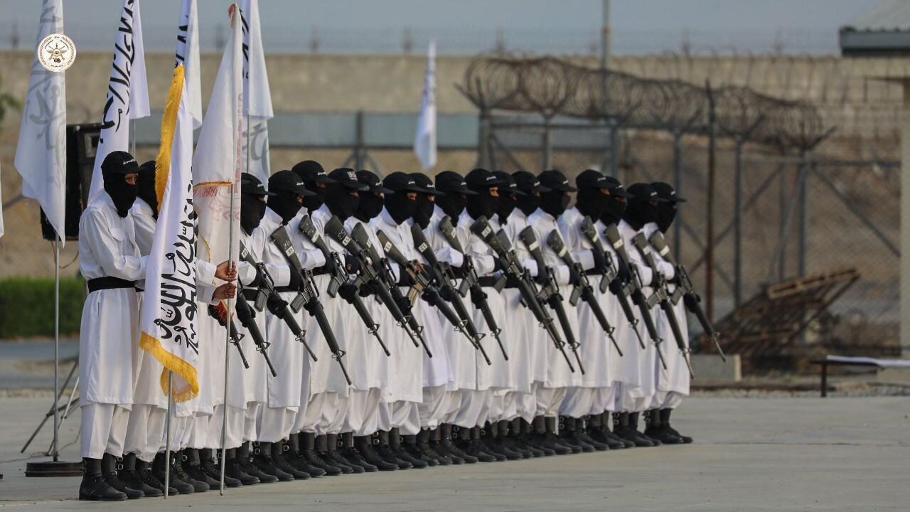 تیپ جالب سربازان انتحاری طالبان پس از دوره آموزشی تیپ جالب سربازان انتحاری طالبان پس از دوره آموزشی