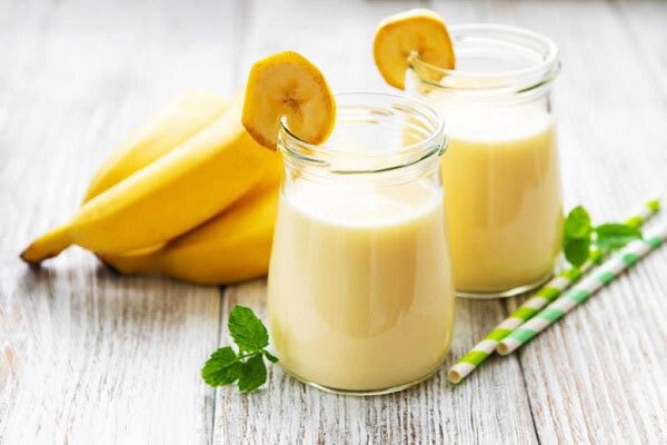 خطرات مرگبار مصرف شیرموز / هرگز شیر رابا موز نخورید!