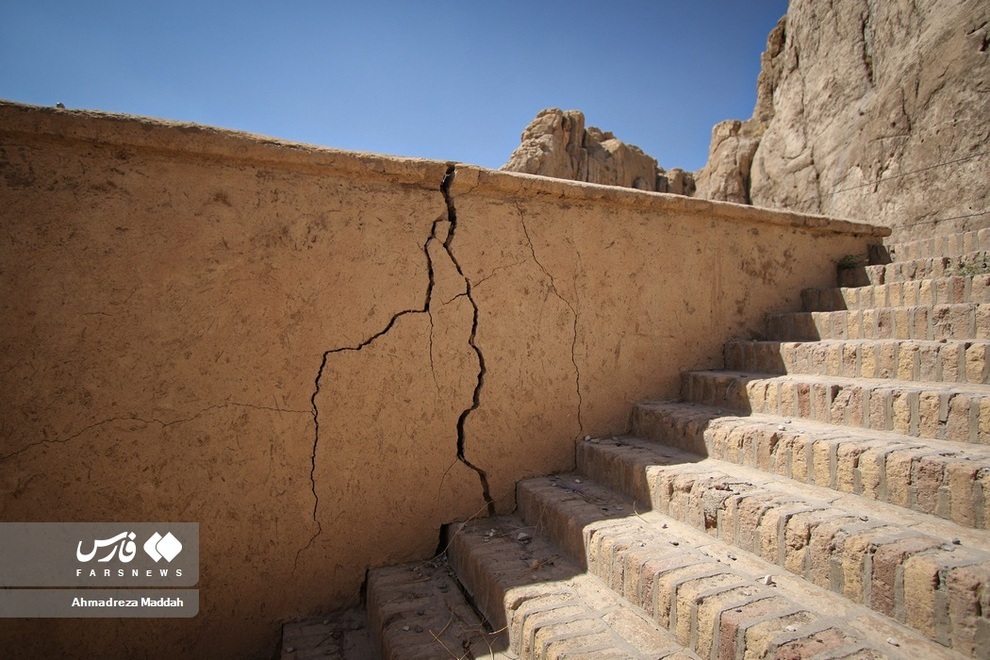آسیب جدی به بنای تاریخی نقش رستم