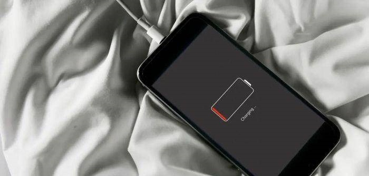 چرا نباید باتری موبایل را ۱۰۰ درصد شارژ کرد؟
