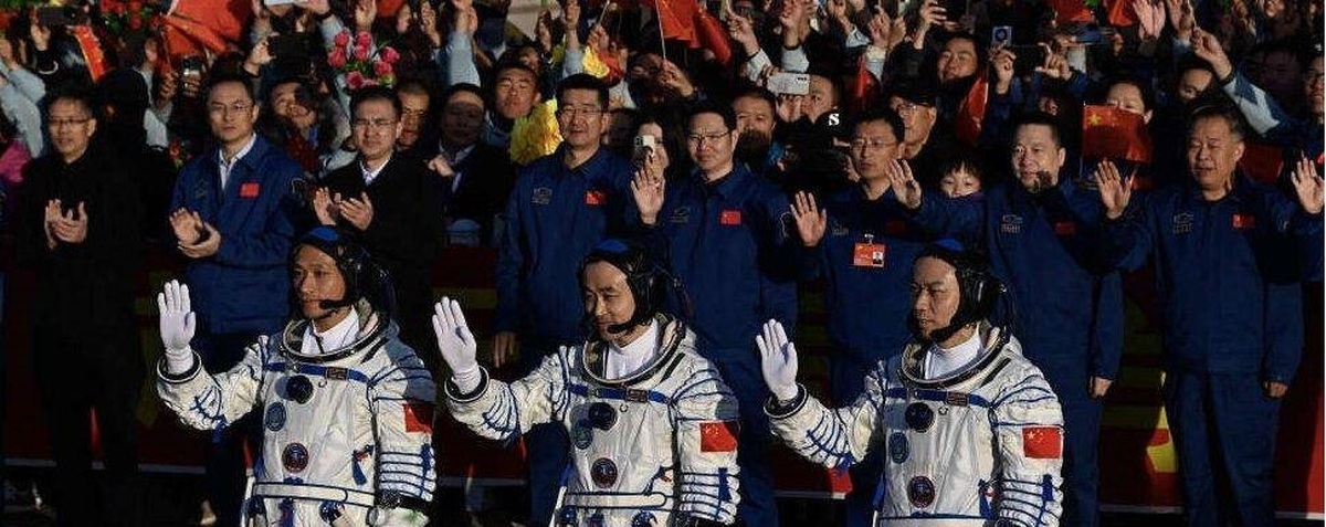 چین به دبنال داوطلبانی برای رفتن به فضا