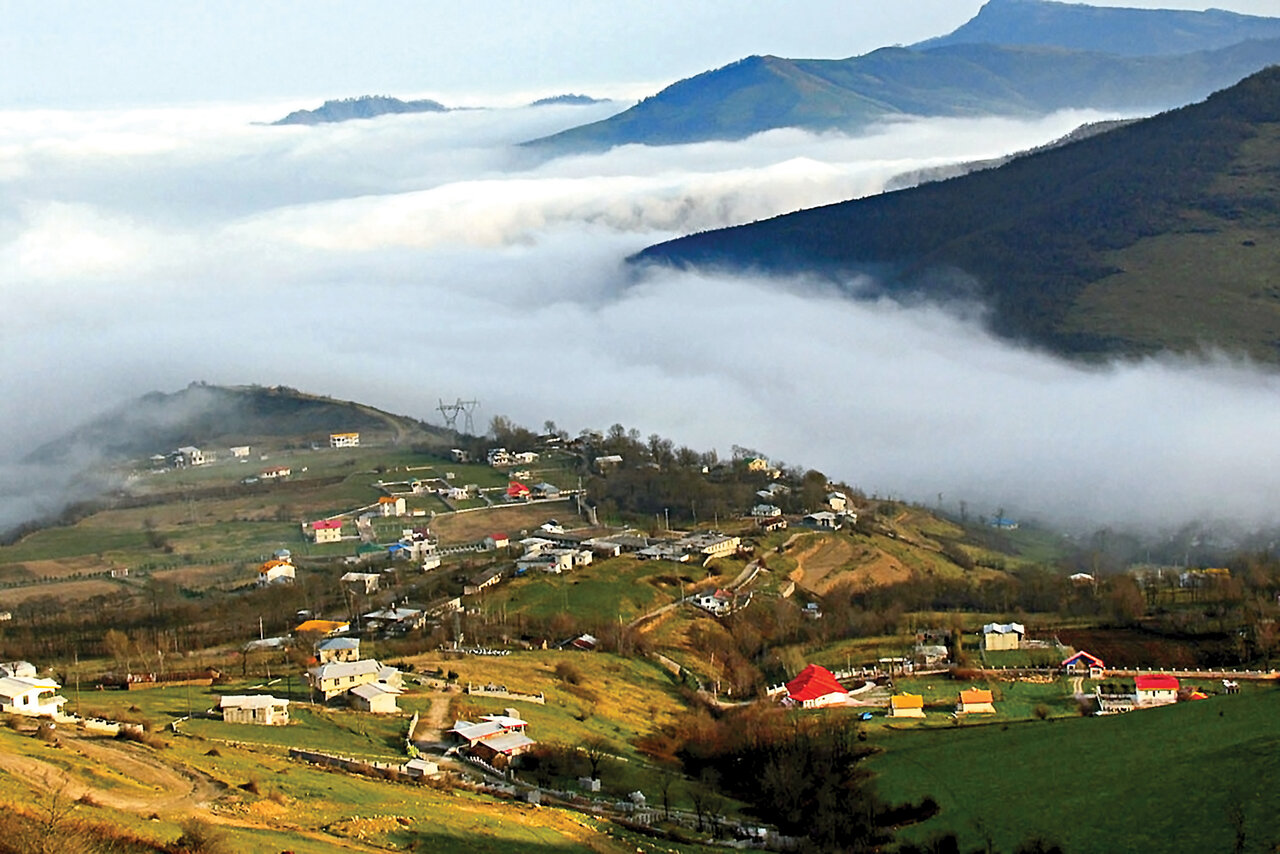 زیبایی‌های این جاده ایران در پاییز، هر مسافری را حیران می‌کند