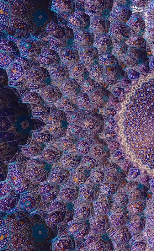 تصویری از هنر زیبای مقرنس در اصفهان