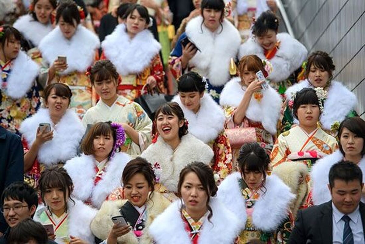 رسم عجیب ژاپنی‌ها در شروع سال نو را ببینید
