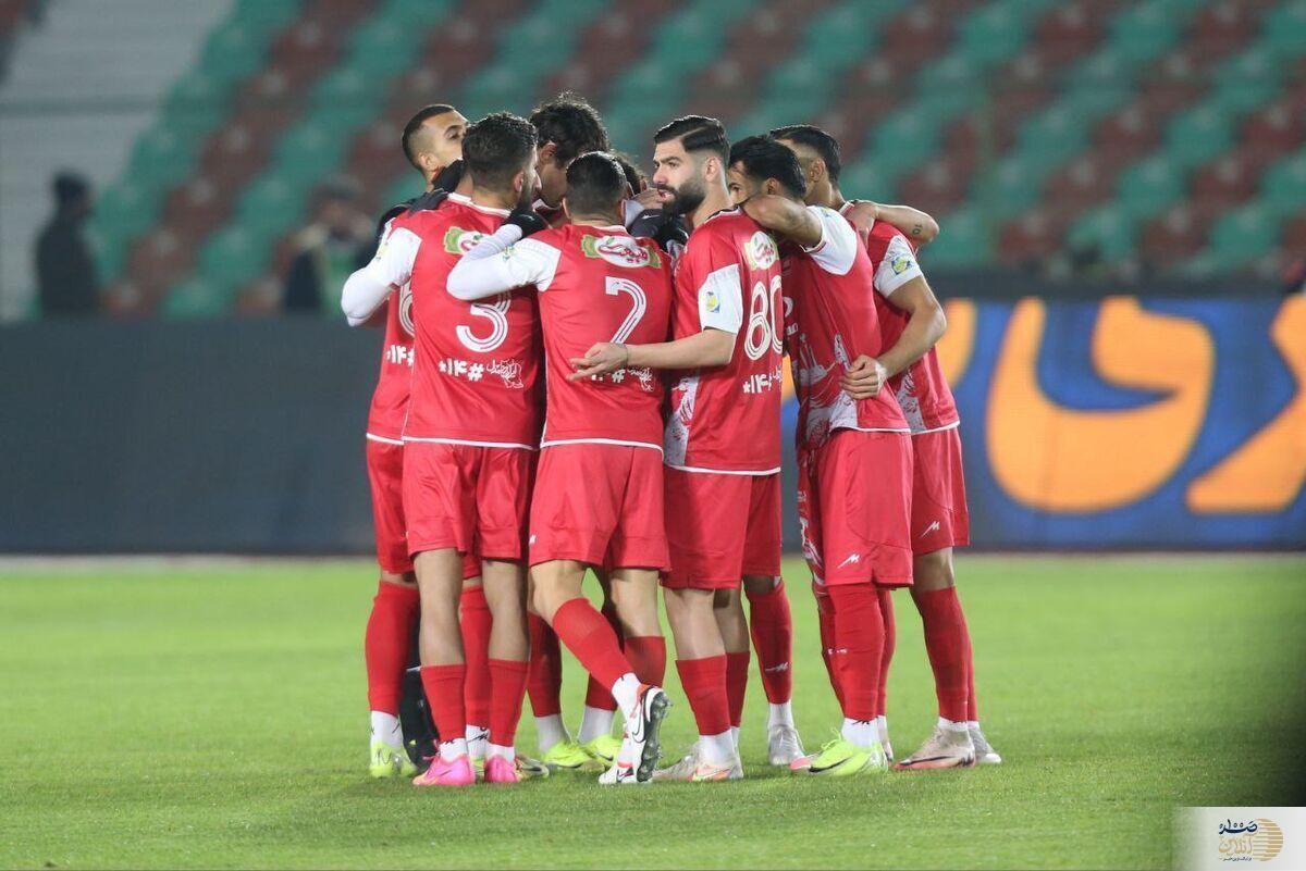 برگ آس چادرملو برابر پرسپولیس