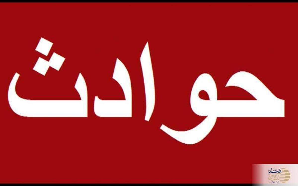 لحظه حادثه تلخ برای دو سرباز در بندر انزلی / مرگ امین همتی و مهدی نظربین هنگام نصب پرچم ایران