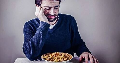 بدغذایی بر سلامت روان تاثیر میگذارد؟ بدغذایی بر سلامت روان تاثیر میگذارد؟