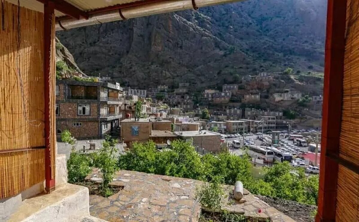 روستایی بسیار شگفت انگیز در دل کوه های کرمانشاه