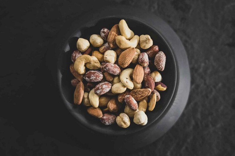هیجان خوردن نوشابه‌های گازدار و تنقلات شور پایان خوشی ندارد