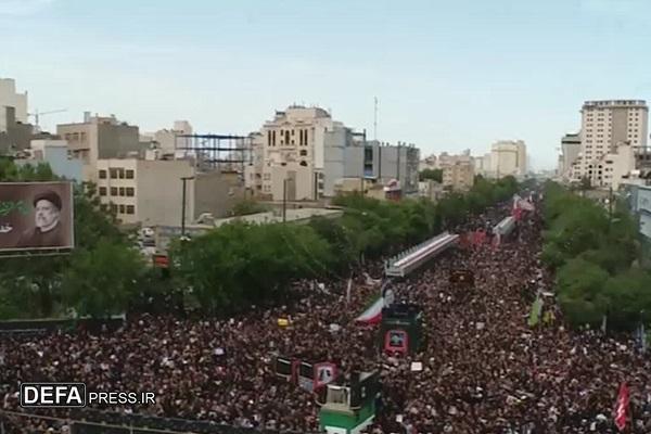 آغاز مراسم تشییع خادم‌الرضا در مشهدالرضا/ خروش یک ملت در تشییع خادم جمهور در پایتخت معنوی ایران