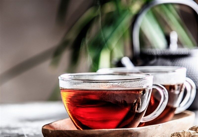 متخصص تغذیه تاکید کرد؛مصرف چای پُررنگ را حذف کنید/ عوارض خوردن چای شبانه