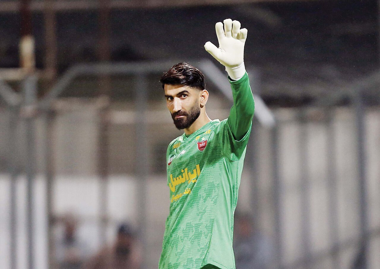 خشم هواداران پرسپولیس؛ بیرانوند ترسید! خشم هواداران پرسپولیس؛ بیرانوند ترسید!