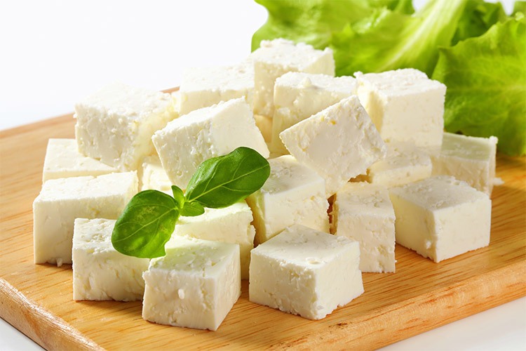 خوردن پنیر طول عمر را افزایش می‌دهد؟