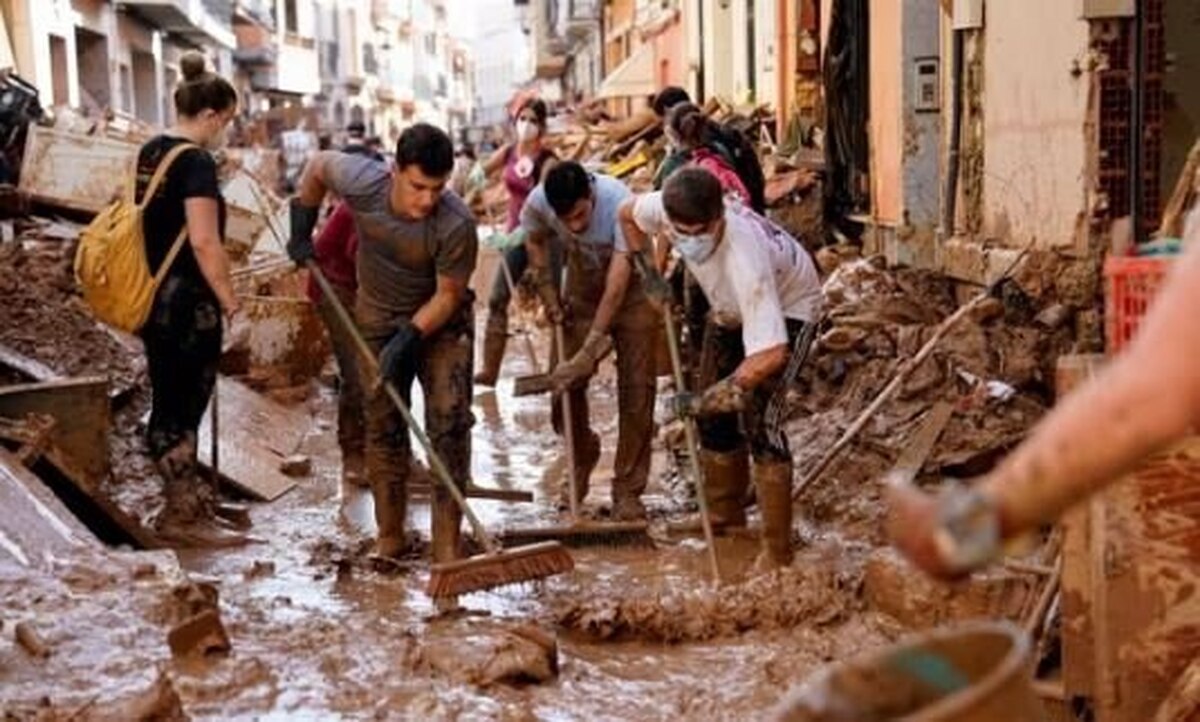 سیل وحشتناک در این کشور/ ۸۹ تن همچنان مفقودند