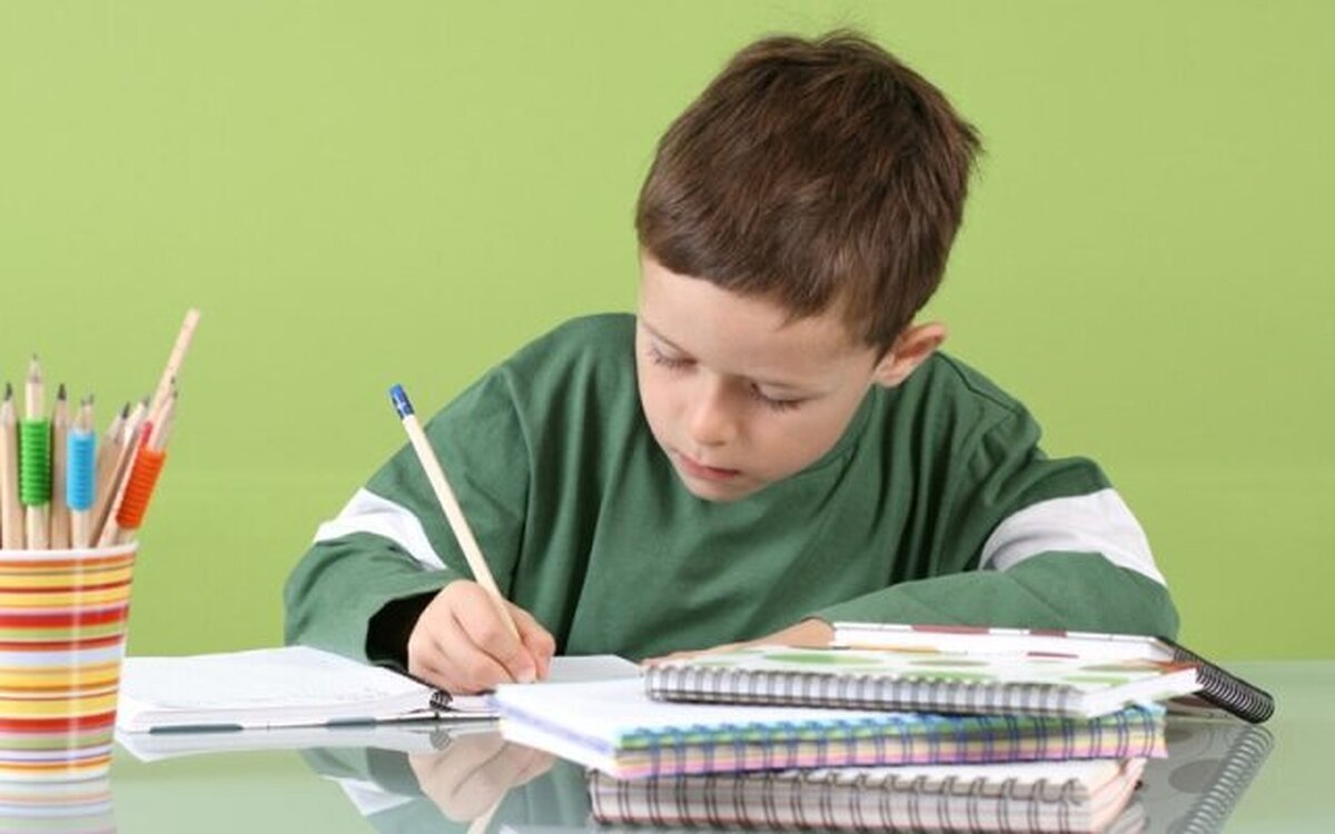 چرا برخی دانش آموزان دوست ندارند درس بخوانند؟