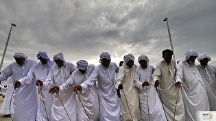 ببینید| آداب و رسوم جالب دریانوردان در این منطقه مردم را شگفت زده کرد