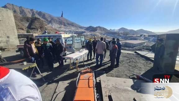 ببینید/جزئیات اولیه ریزش معدن بافق /همه معدن‌کاران سالم هستند