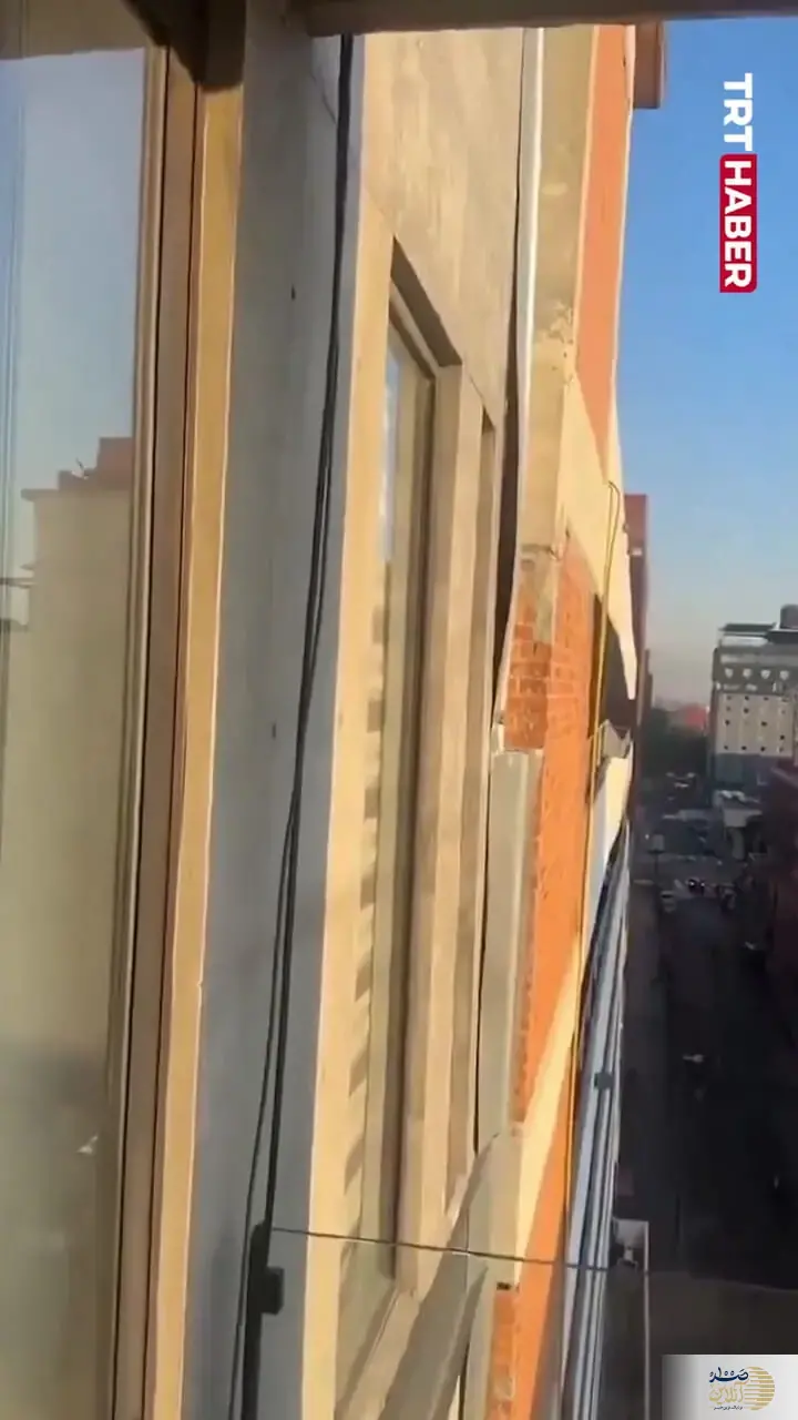 ببینید/زلزله مهیب ۶.۵ ریشتری؛ ساختمانها در موج لرزهای غرق شدند