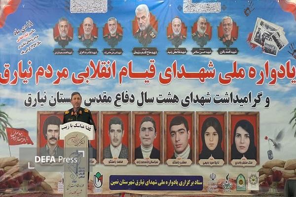 بصیرت و تبعیت از ولایت، رمز خنثی‌سازی توطئه‌های امروز دشمن است