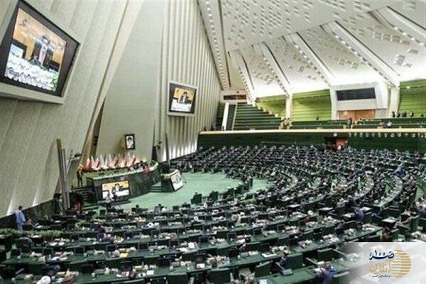 ببینید/ جلسه پرتنش مجلس؛ وزیر زیر تیغ انتقادات رفت