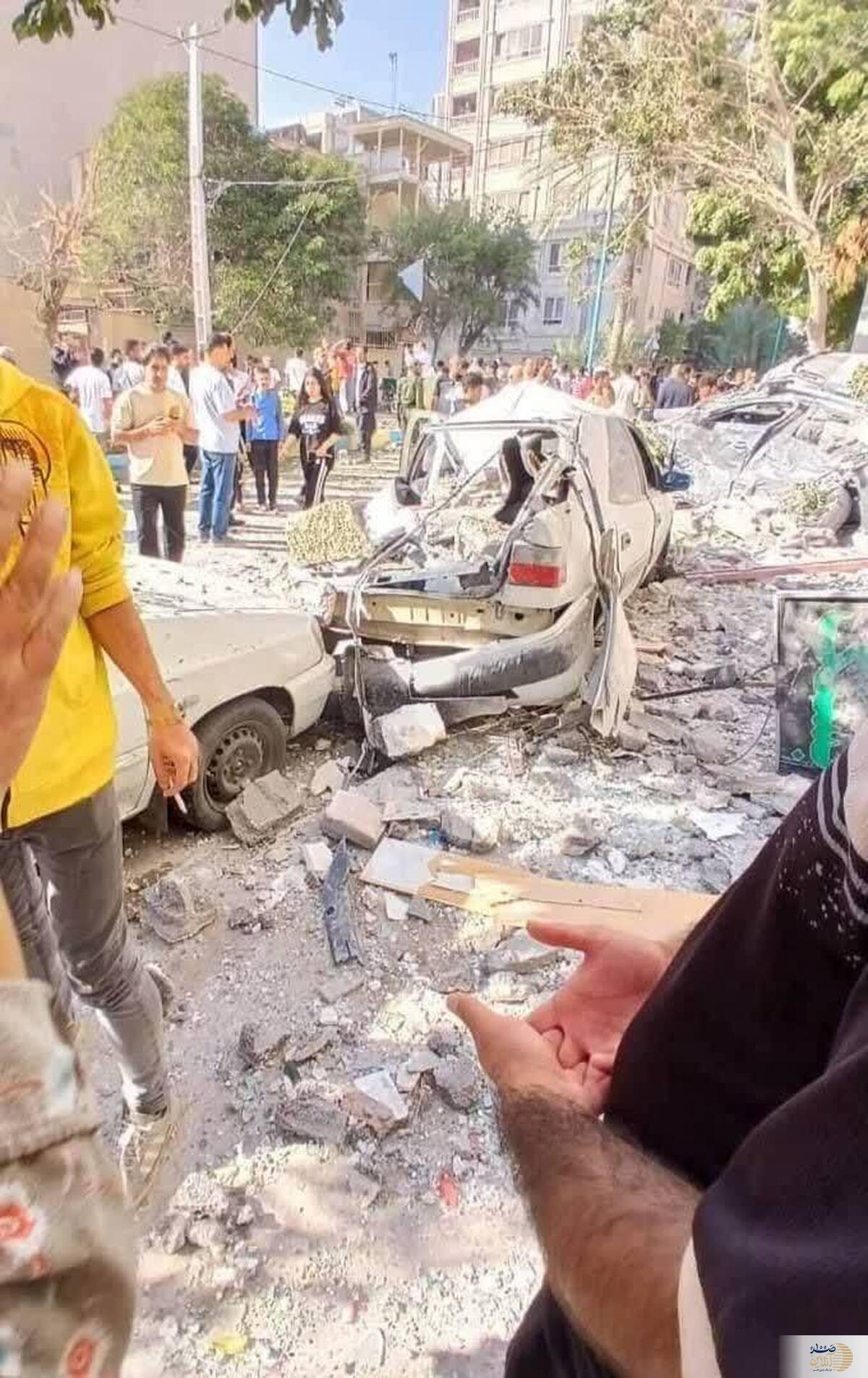 ویدیو  ۱۰ مصدوم در انفجار ساختمان مسکونی بندرعباس