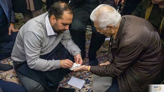 دیدار مردمی علوی عضو شورای شهر تهران با شهروندان منطقه یک در مسجد النبی ولنجک | گزارش تصویری