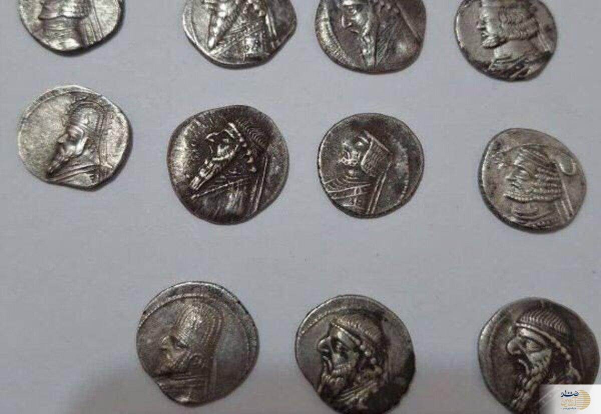 کشف ۱۵ سکه اشکانی در این شهر