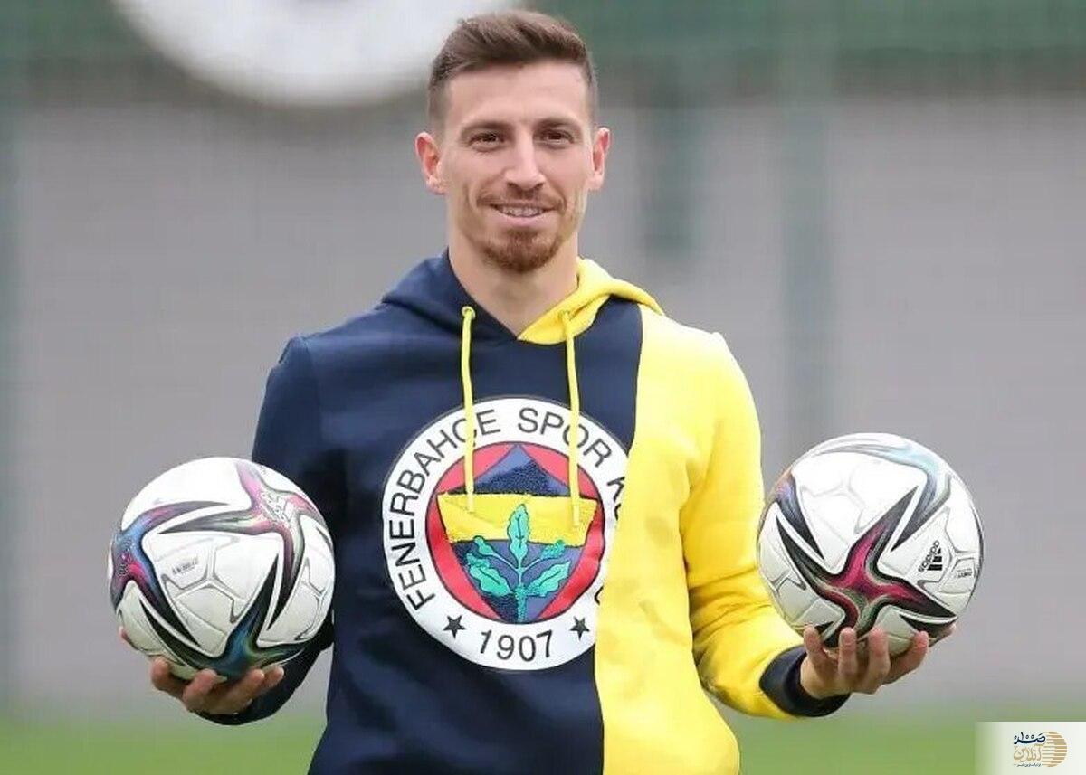 هافبک محبوب پرسپولیس ها بستری شد!