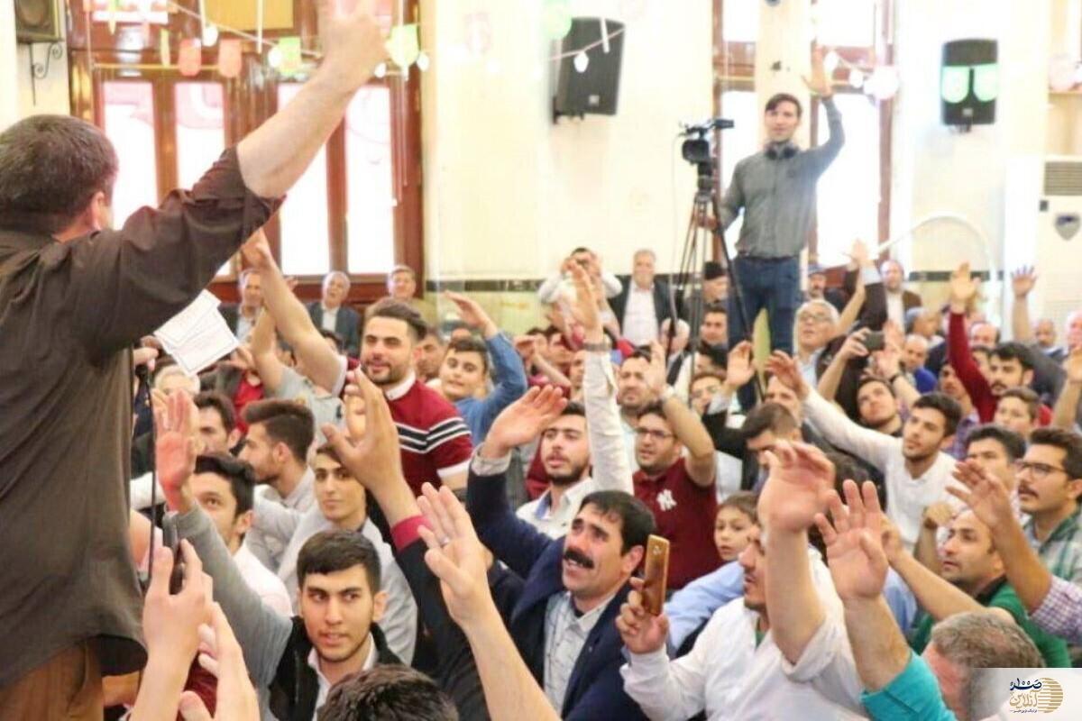 احکام شرعی کف زدن و کِل کشیدن در مساجد و حسینیه‌ها