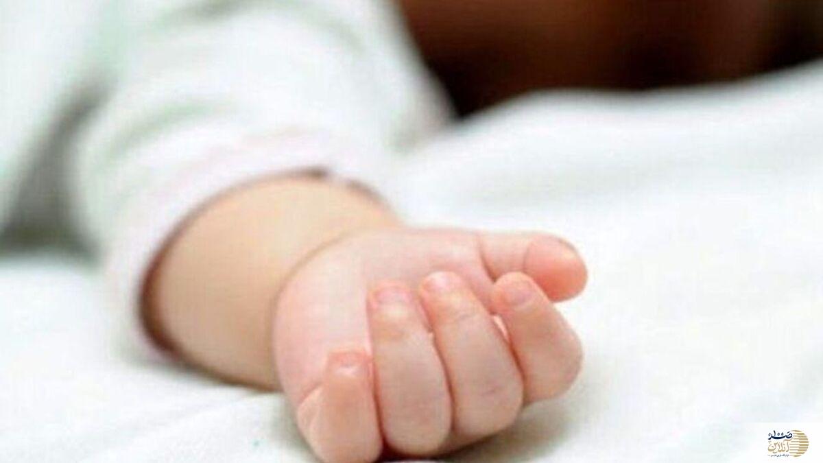 بازی کردن کودک دوساله با کولر با قیمت جانش تمام شد