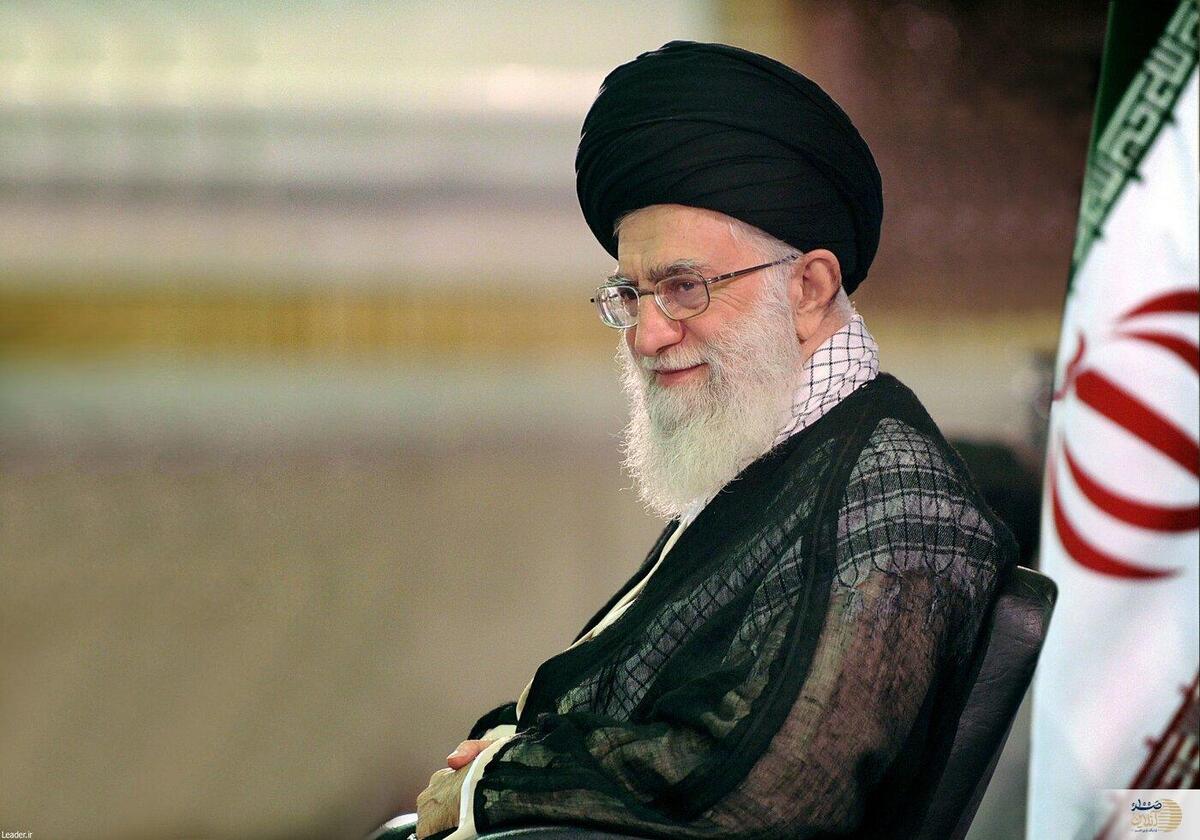 تصویری از کودکی رهبر انقلاب در سال ۱۳۱۹ را ببینید
