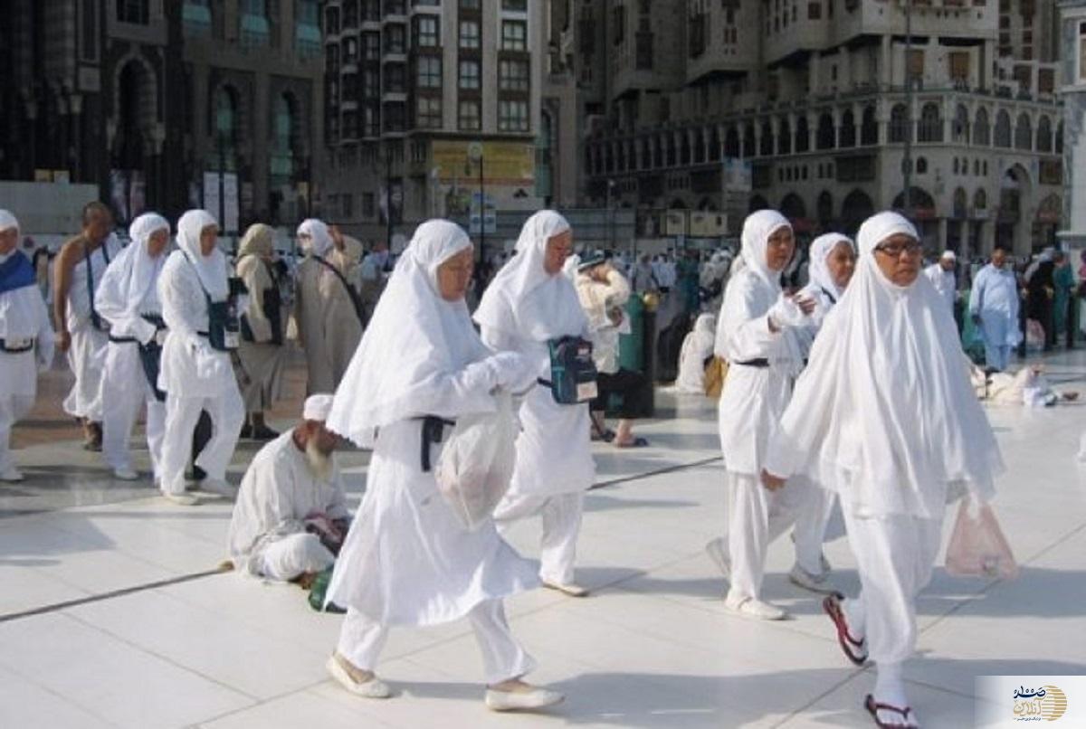 تکلیف بانوان در طواف هنگام برخورد با نامحرم چیست؟ + نظر مرجع تقلید