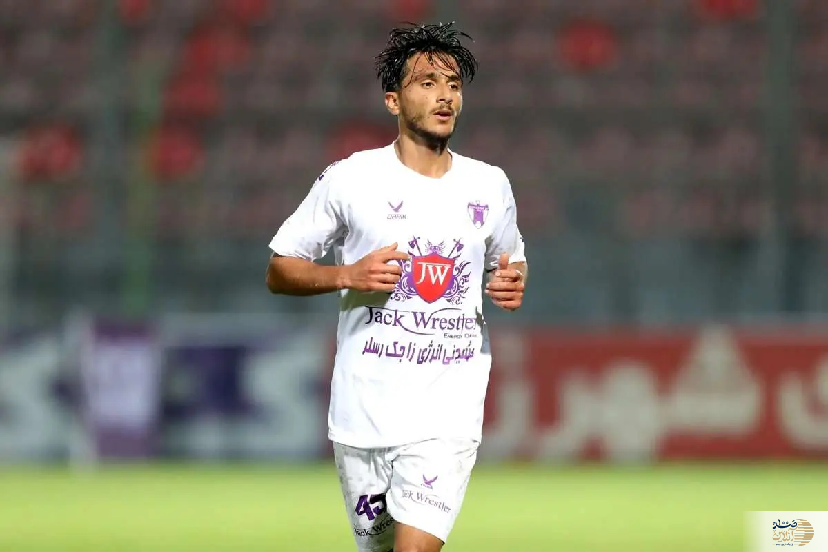 بمب نقل و انتقالاتی سرخ‌ها/ ستاره استقلال یک قدم تا پرسپولیسی شدن!