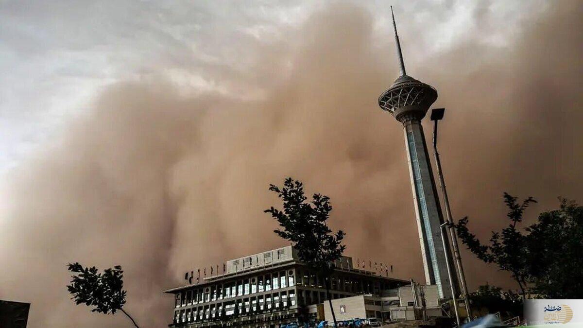 یک ساعت دیگر تهران درگیر طوفان می شود/ مواظب باشید
