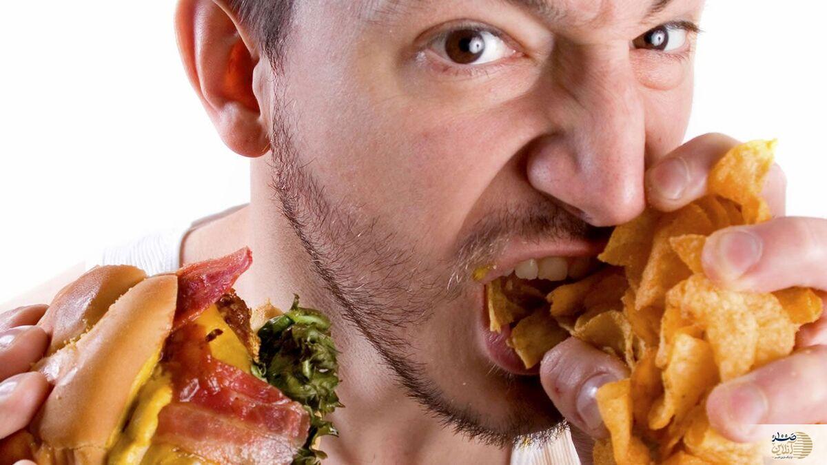 چگونه از پرخوری عصبی جلوگیری کنیم؟