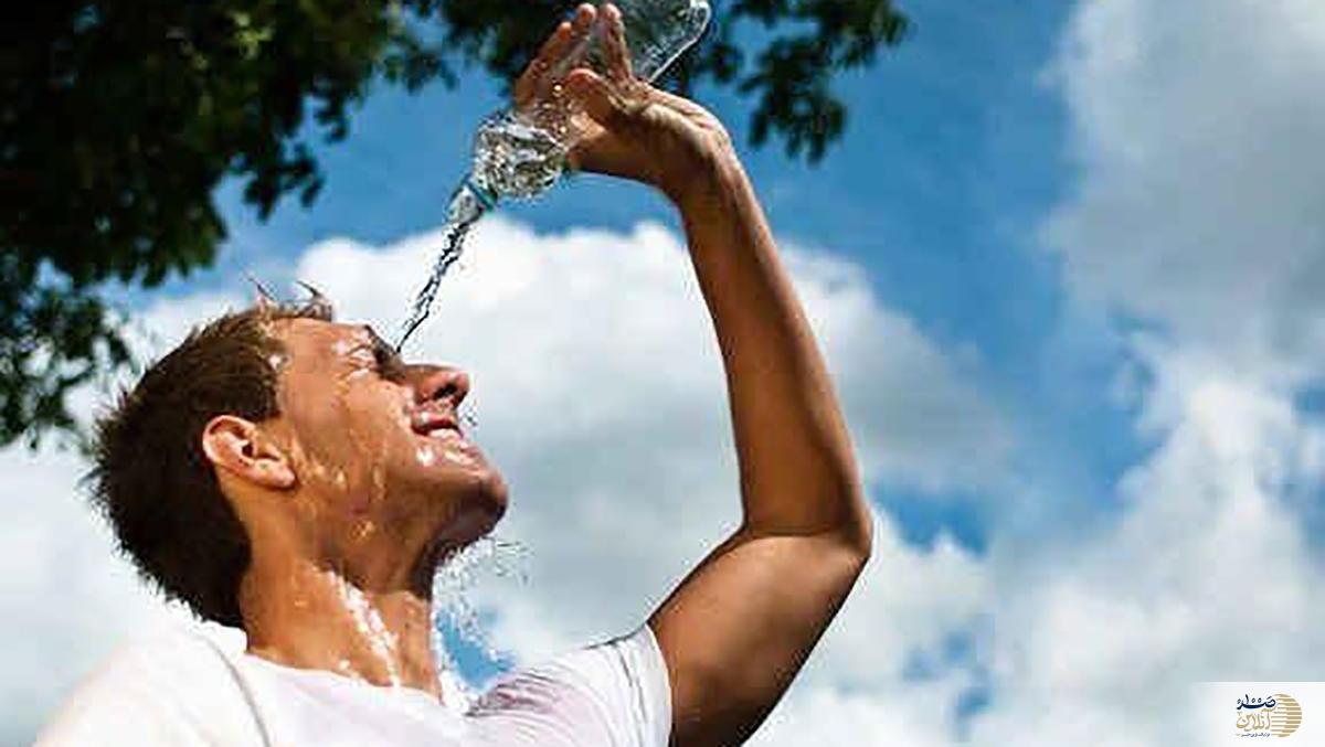 برای فرار از گرما سر را خیس نکنید!